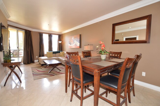 Foto del edificio - Meridian Luxury 2 Bd | 2 Ba Condo .