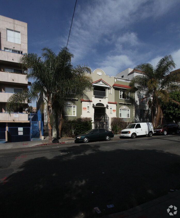 Primary Photo - 311 Witmer St