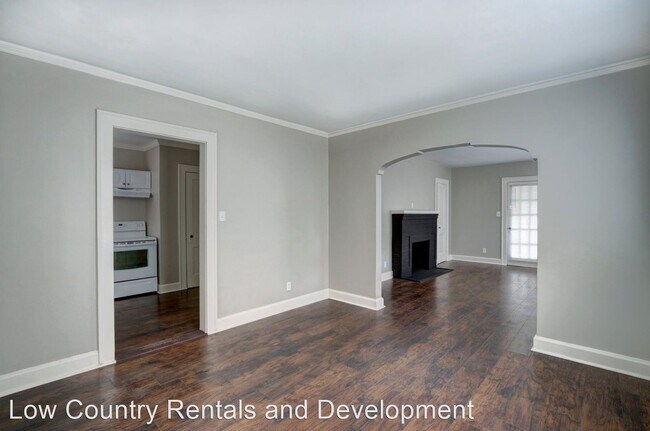 Building Photo - 2 br, 1 bath House - 912 E 35th St