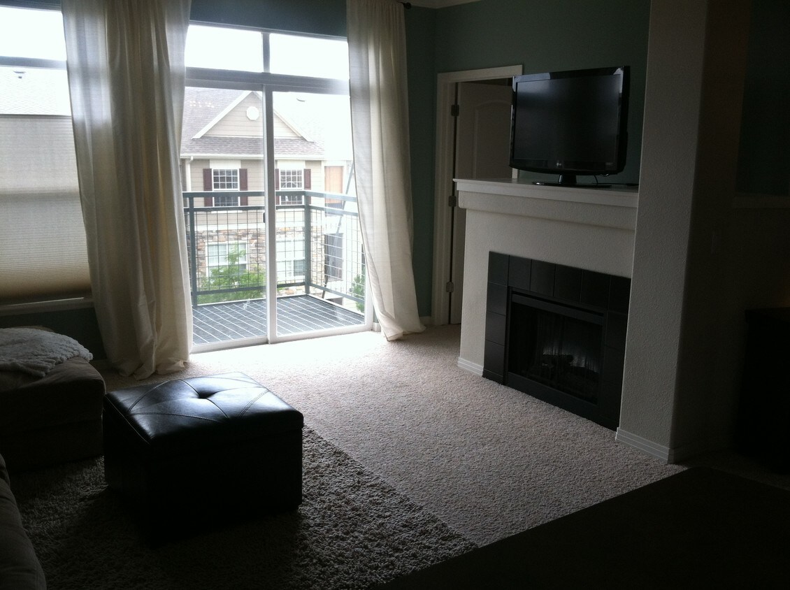 10184 Park Meadows Dr, Lone Tree, CO 80124 Condo for Rent in Lone