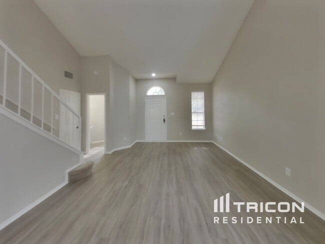 Foto del edificio - 1806 Aster Pass