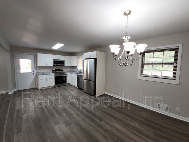 Foto del edificio - 5370 Longmeadow Ln