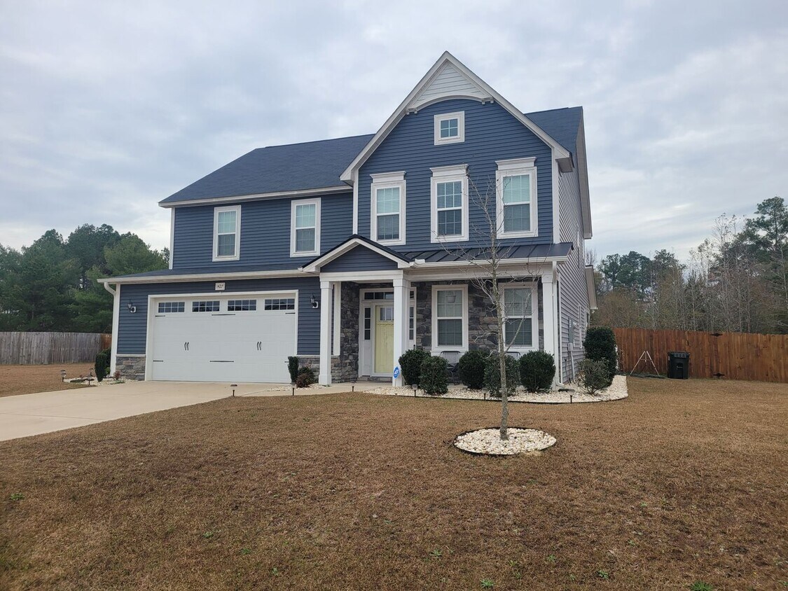 Primary Photo - Gorgeous 4 bedroom!!!
