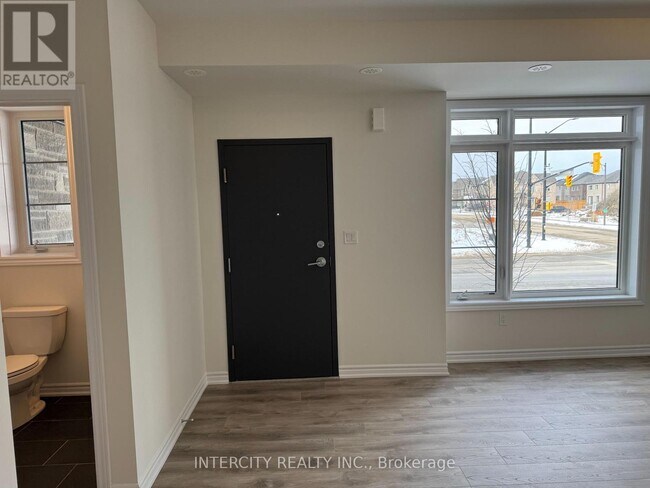 Building Photo - 541 Tim Manley Ave