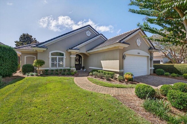 Foto del edificio - 4330 Carriage Ln