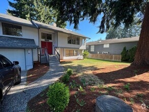 Building Photo - 5017 129th Pl SE