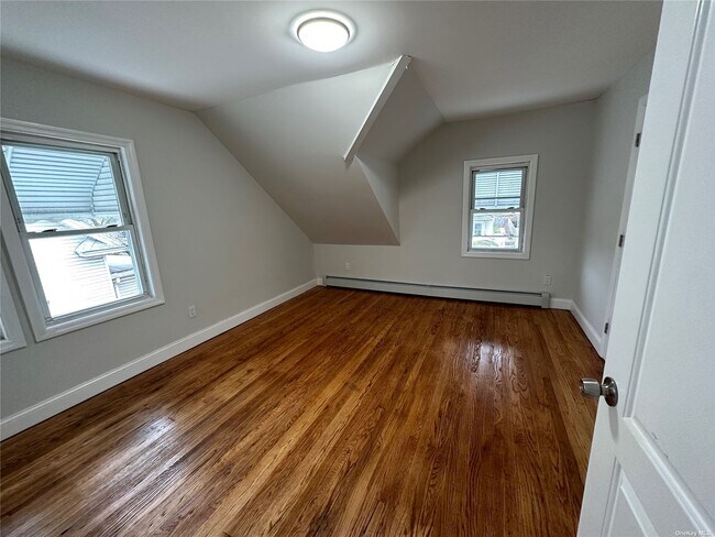 Foto del edificio - 236 Maple Pl