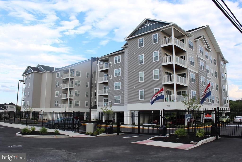 701 Water St Unit 402, Seaford, DE 19973 Room for Rent in Seaford, DE