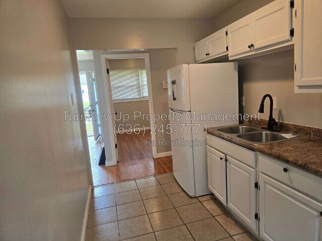 Building Photo - 312 Banff Cir