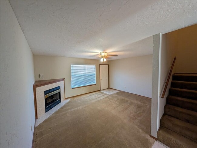 Foto del edificio - 3201 Lois Arlene Cir