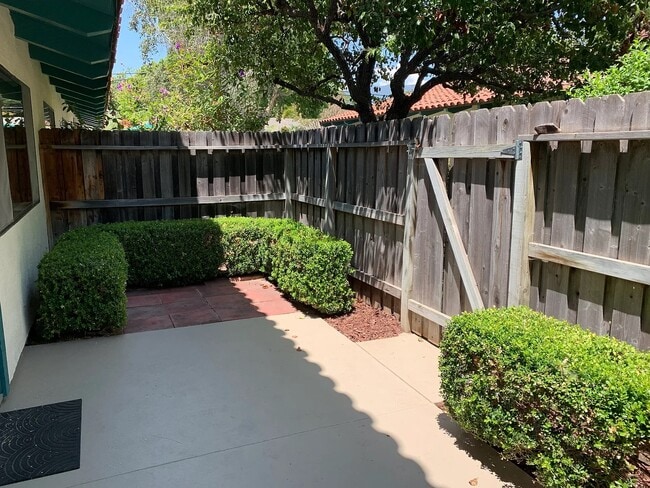 Building Photo - 181 N Kellogg Ave