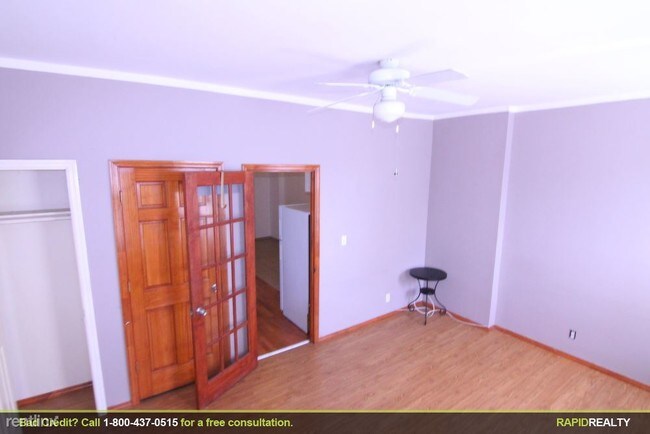 Building Photo - 501 Van Buren St