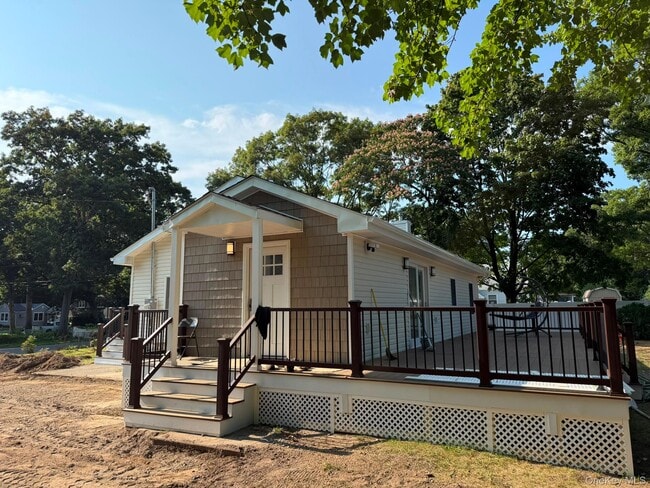 Building Photo - 157 Pleasure Ave