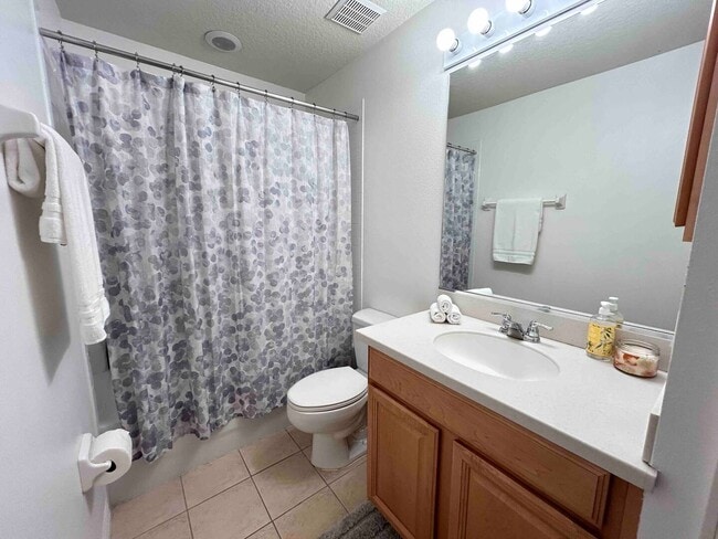 Building Photo - 13084 Tigers Eye Dr