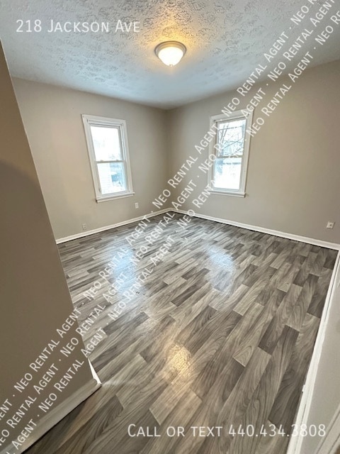 Building Photo - 218 Jackson Ave