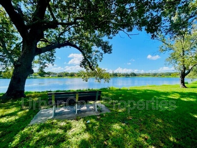 Foto del edificio - 1527 5th St N