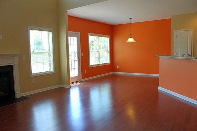 Building Photo - Nice 3 bedroom house in West Cary, Stonewater Community!