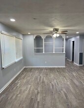 Building Photo - 1520 E 2nd St