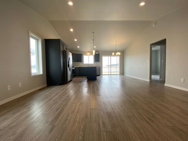 Foto del edificio - Beautiful 4 Bedroom Home by Brooks Harbor ...