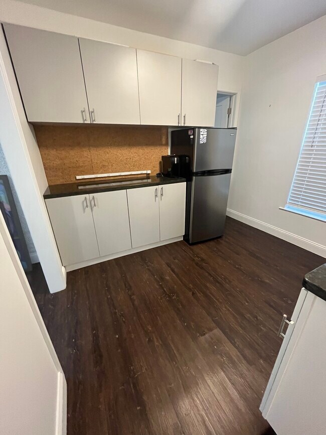 Cocina 1 - 4342 Jarboe St
