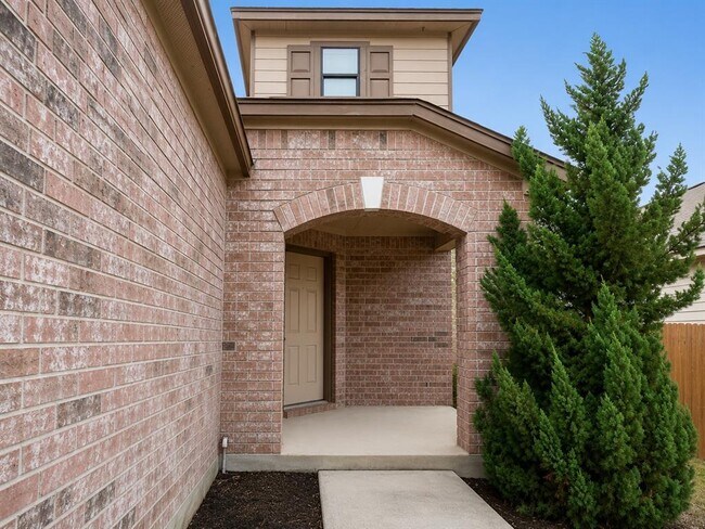 Building Photo - 122 Rummel Dr