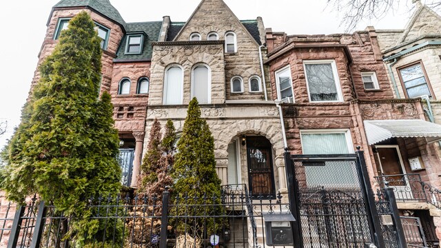 Building Photo - 4758 S Champlain Ave