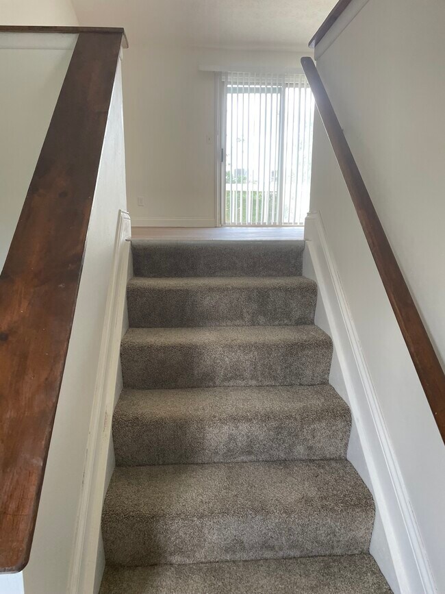 Building Photo - 3755 Springwood Dr