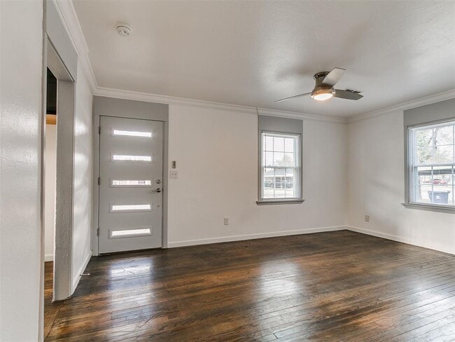 Building Photo - 1338 South Dr