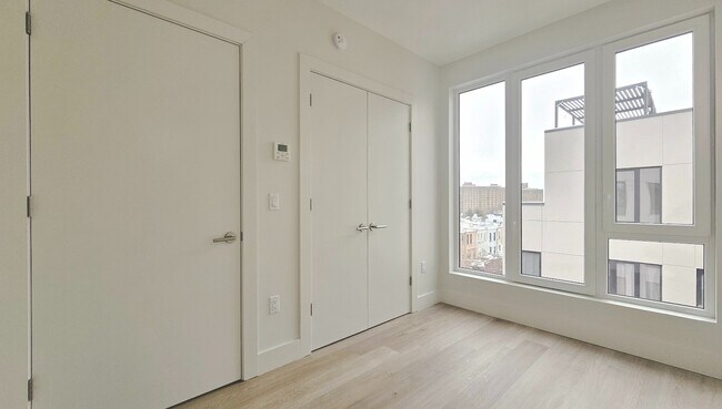 Building Photo - 91 Bruckner Blvd