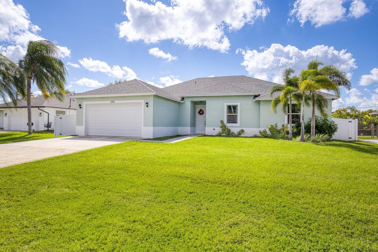 Primary Photo - 1150 SE Sabina Ln