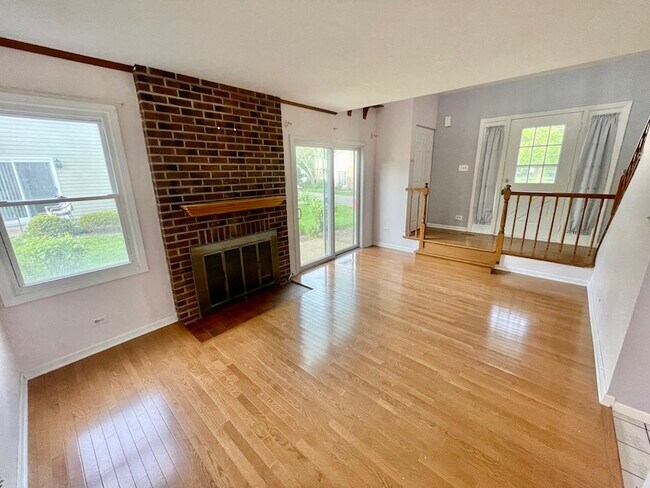 Foto del edificio - 2670 College Hill Cir