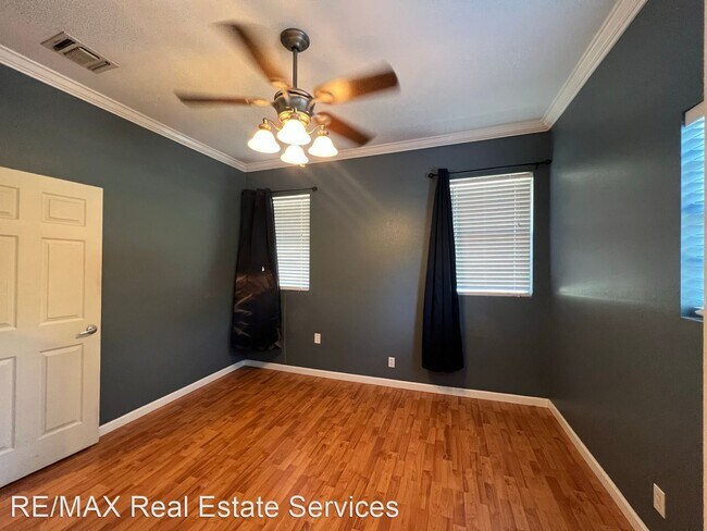 Foto del edificio - 3 br, 2 bath House - 457 1/2 Dalzell