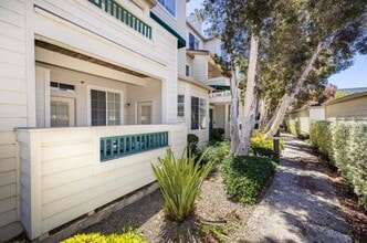 Building Photo - 2309 Hastings Shore Ln