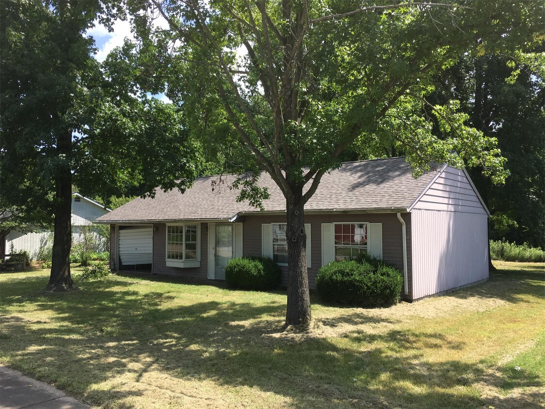 600 N 29th St, Herrin, IL 62948 House Rental in Herrin, IL