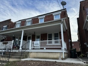 Building Photo - 40 Fairview Ave