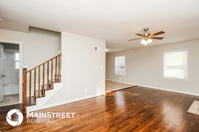 Building Photo - 7909 Garfield Ave