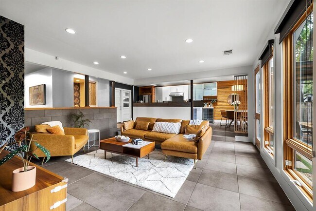 Foto del edificio - 2800 Cherry Ln