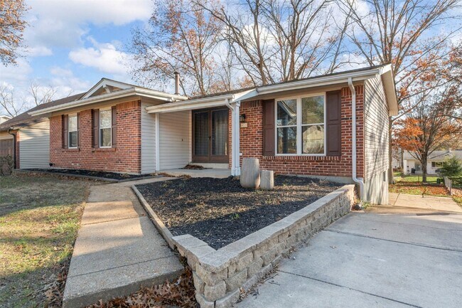 Building Photo - 818 Reinke Rd