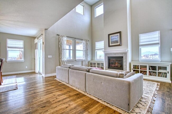 Building Photo - 633 Great Basin Ct