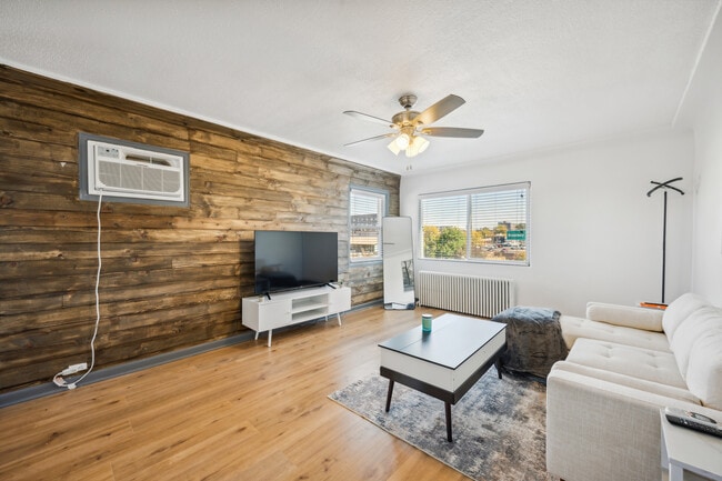Building Photo - South Bannock Apartments