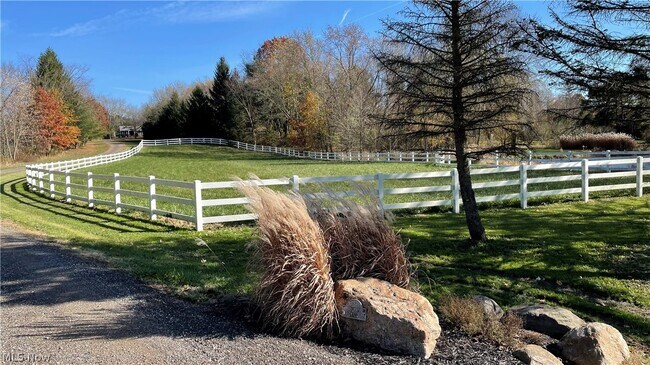 Foto del edificio - 6155 Beach Rd