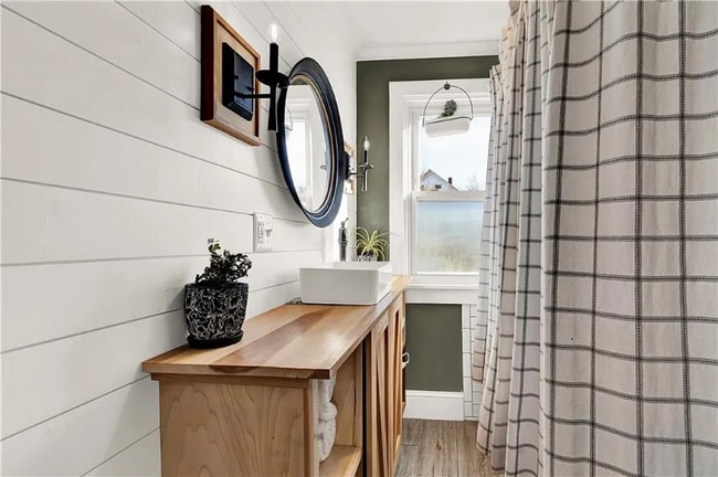 Photo - 145 Market St Apartment