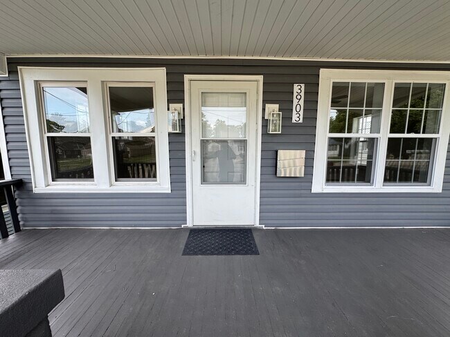 Foto del edificio - 3903 N Prospect Rd