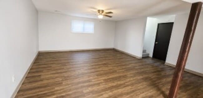 Building Photo - 2611 Eastview Dr