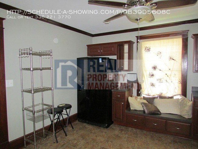 Foto del edificio - 1029 S Pearson St