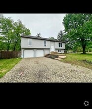 Building Photo - 39 Pheasant Dr