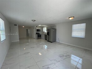 Building Photo - 6801 SW 13th Terrace