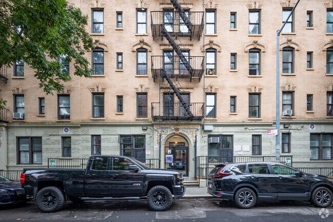 Foto del edificio - 124-136 E 117th St