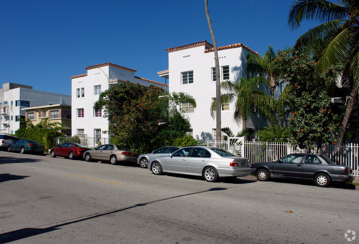 Primary Photo - Sunbrite Apartments