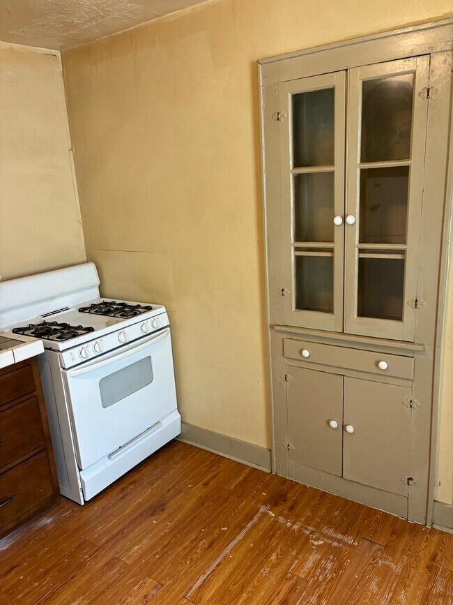 Foto del edificio - 592 N 3rd St